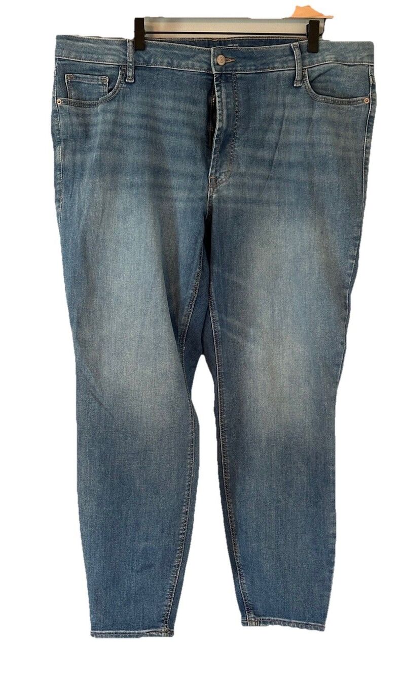 Old Navy High-Rise Rockstar Super Skinny Secret Smooth Pockets Size 22 LightWash